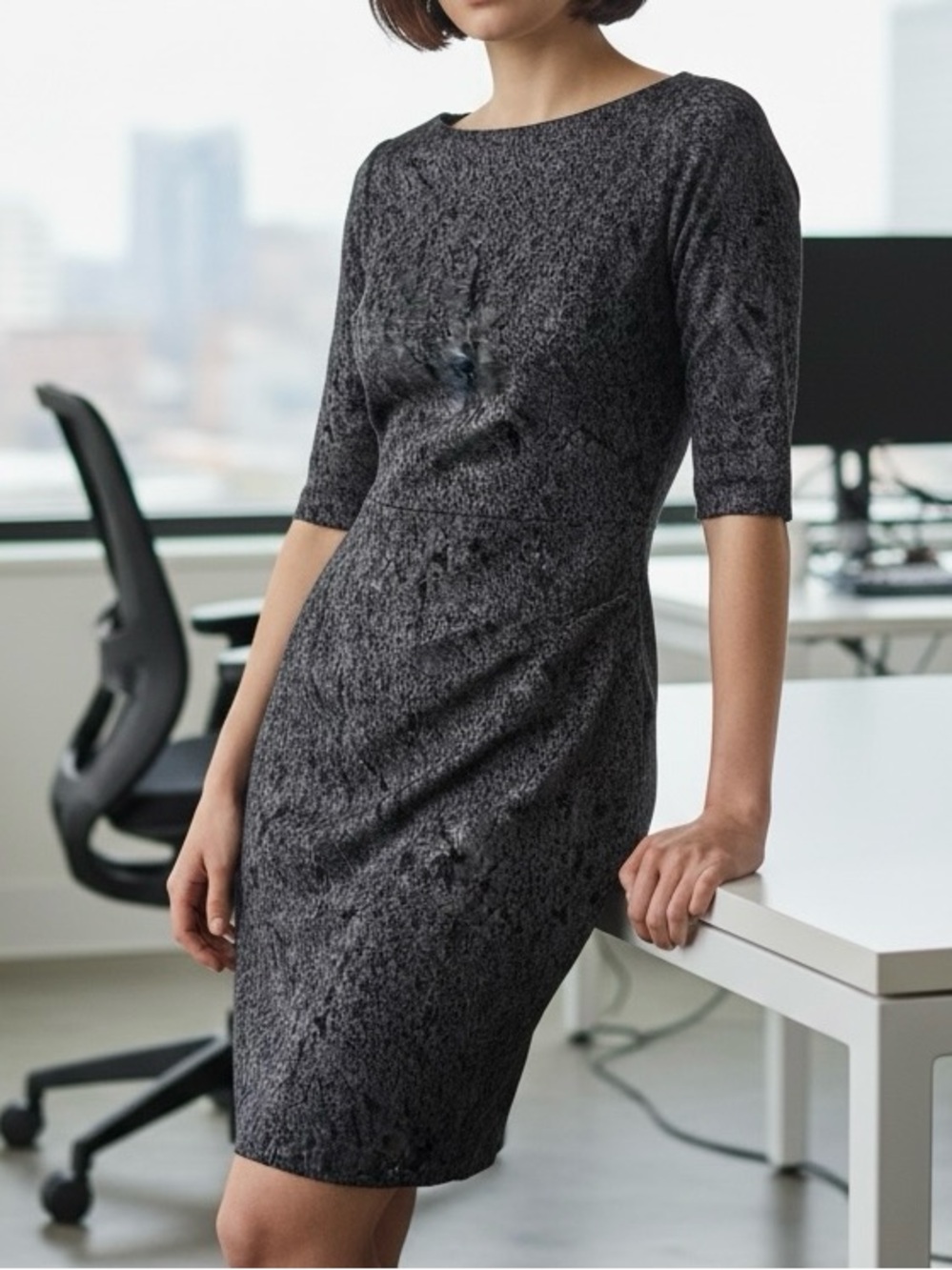 Lela Rose Gray Abstract Sheath Pencil Dress Ruched Bateau‎ Neck Sz 8